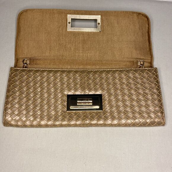 Lulu Townsend woven metallic gold clutch purse with chain - Picture 2 of 6